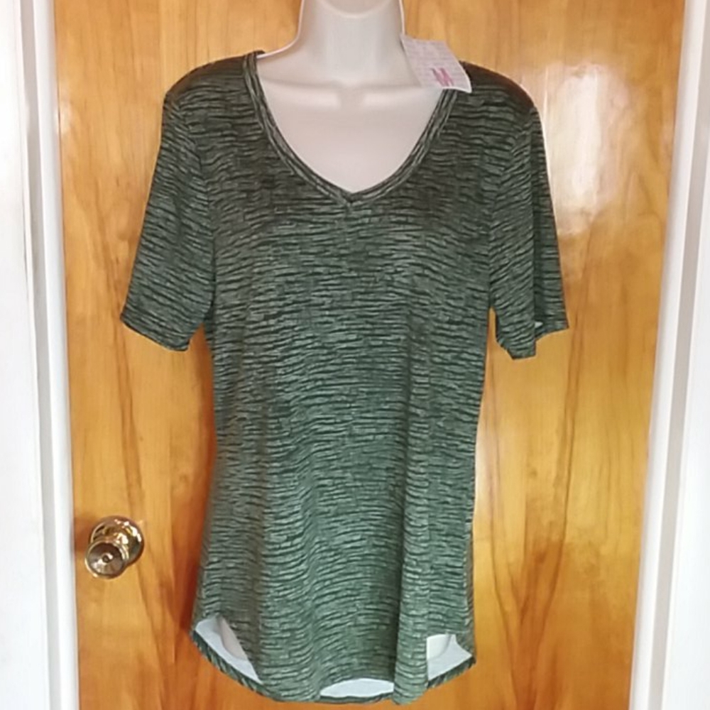 Lularoe Iris shirt